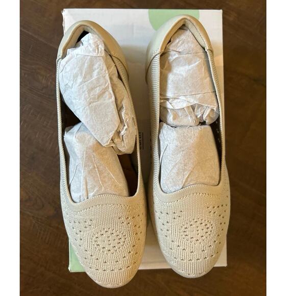 Earth Origins Openwork Knit Slip-Ons - Faye 7.5 Wide Sand White - Picture 5 of 8